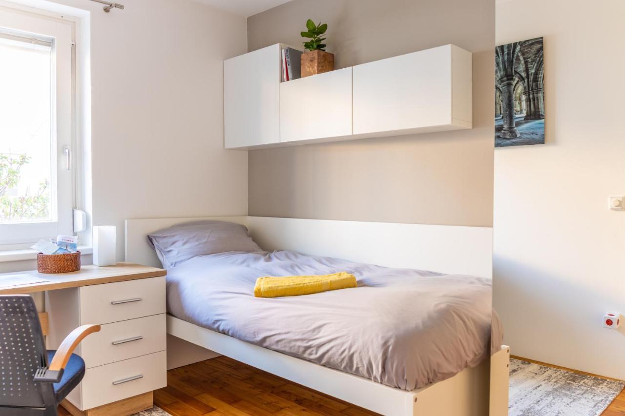 Town House Near Metro & Vienna City Center Ngoại thất bức ảnh