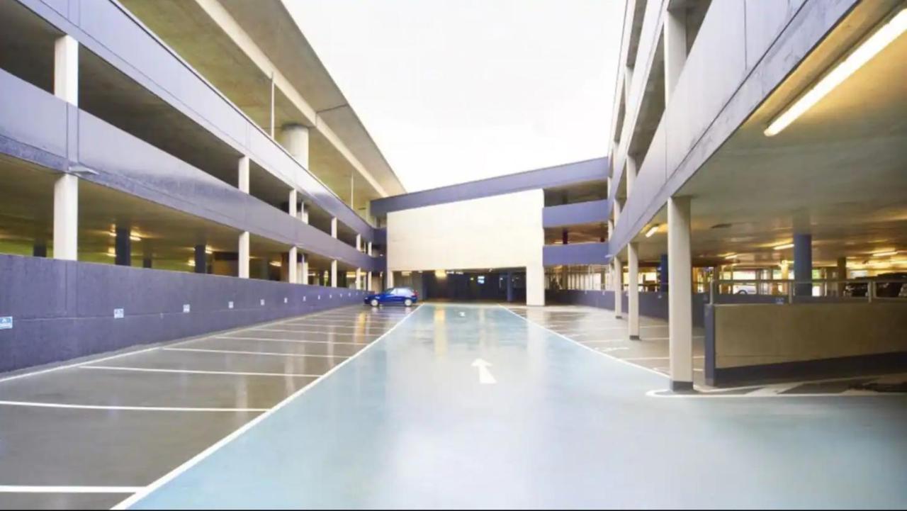 Town House Near Metro & Vienna City Center Ngoại thất bức ảnh